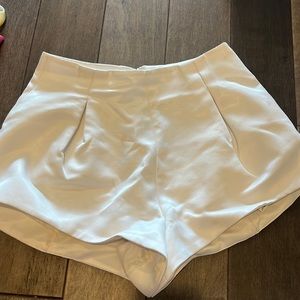 Zara white shorts size medium